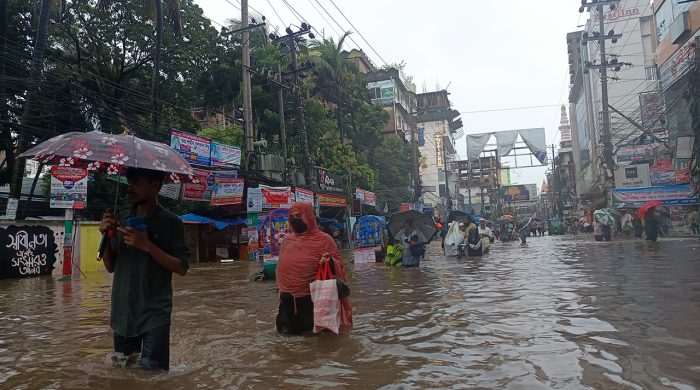 তলিয়ে গেছে ফেনী শহর